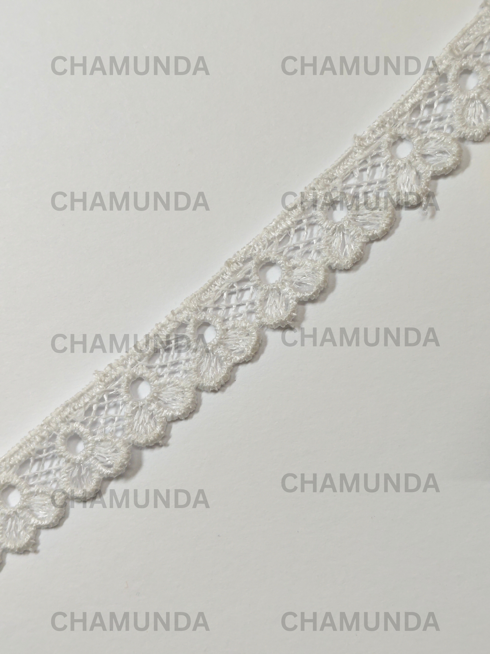 White circular mesh flower pattern GPO Lace Trim