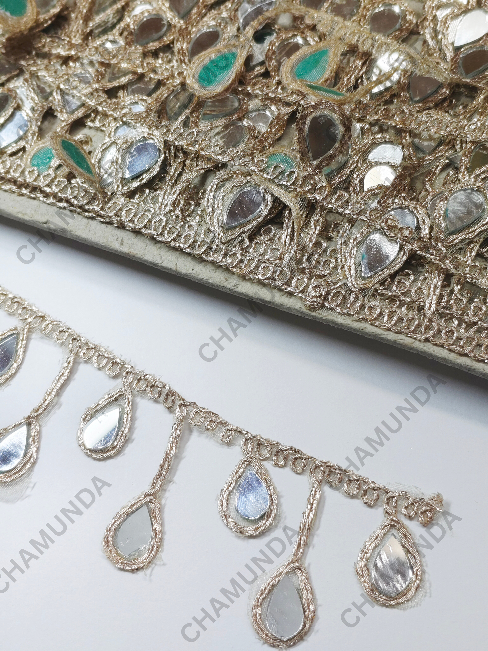 Mirror Gold Hanging Lace Border