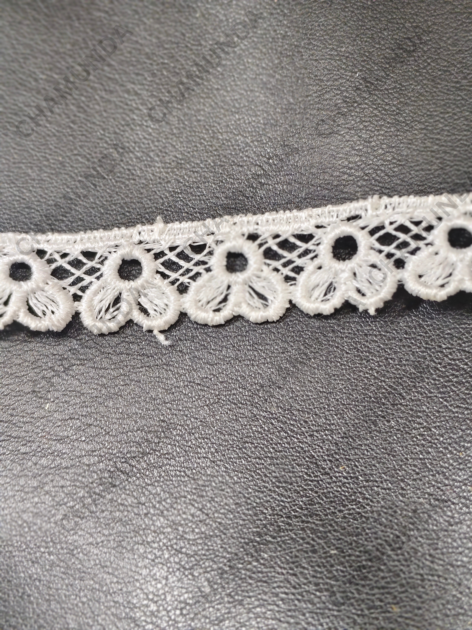 White circular mesh flower pattern GPO Lace Trim